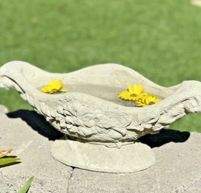 VINTAGE LE FLEUR BIRDBATH Cement Concrete Outdoor Garden Planter Urn Vase Feeder - Image 1 of 4
