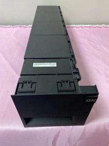 IBM 02XV559 3555 TS4300 RIGHT SIDE MAGAZINE - Afbeelding 1 van 1