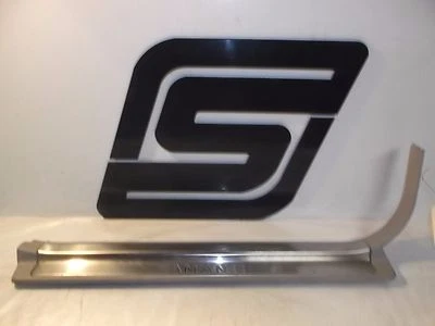 2005 Kia Amanti 3.5L OEM Factory Scuff  Trim Plate Door Sill (Passenger Side) - Image 1 of 4