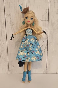 Muñeca Mattel Monster High Shriekwrecked Dayna Treasura Jones 2016 zapatos de vestir usados en excelente estado - Imagen 1 de 16