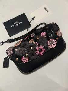 COACH 1941 Tea Rose Clutch Wristlet Wallet Crossbody NWT! - Picture 1 of 18