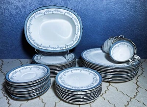 RARE..Aynsley Kenmore Service for Eight  Finest English Bone China Platinum trim - Picture 1 of 7