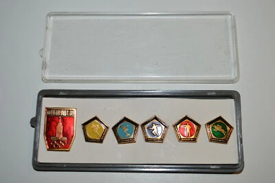 Modern Pentathlon Moscow 1980 Olympics Official Logo vtg pin badge box set Rare - Image 1 of 2