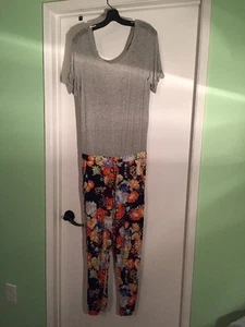 SPLENDID FLORAL S/S JUMPSUIT SZ M - Picture 1 of 6