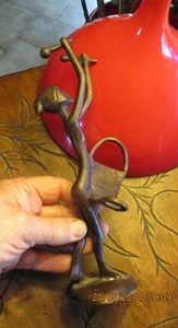 Statuette Africaine en Bronze Cueilleuse de Fruits Art Populaire d'Afrique - Picture 1 of 9