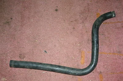 Manguera de radiador inferior de transmisión manual clásica Saab 900 1984-1994 no turbo  Foto 1 de 4