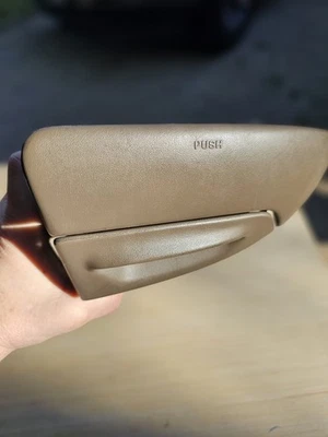 Portavasos Ford Expedition 97-03 F150 98-02 marrón/bronceado GRAN FORMA Foto 1 de 4