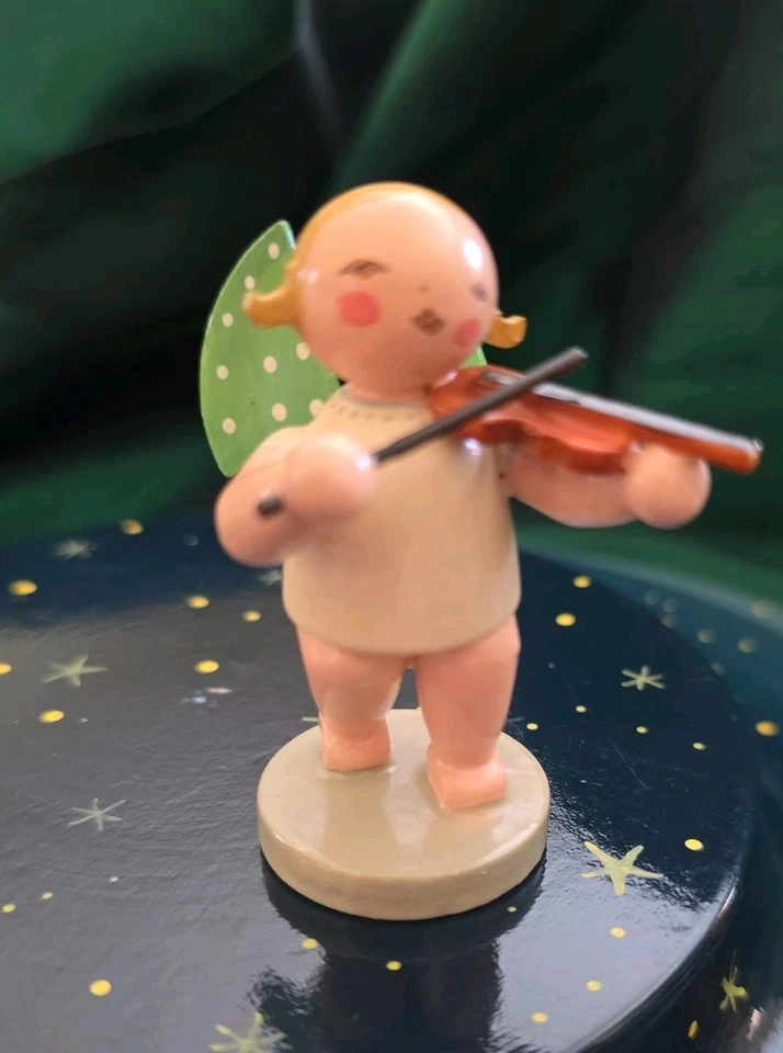 Wendt & Kuhn Angel tocando el violín, Erzgebirge Alemania Foto 1 de 4