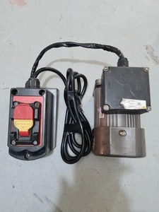 AC SERVO MOTOR 4P 60W GEARBOX - Picture 1 of 8