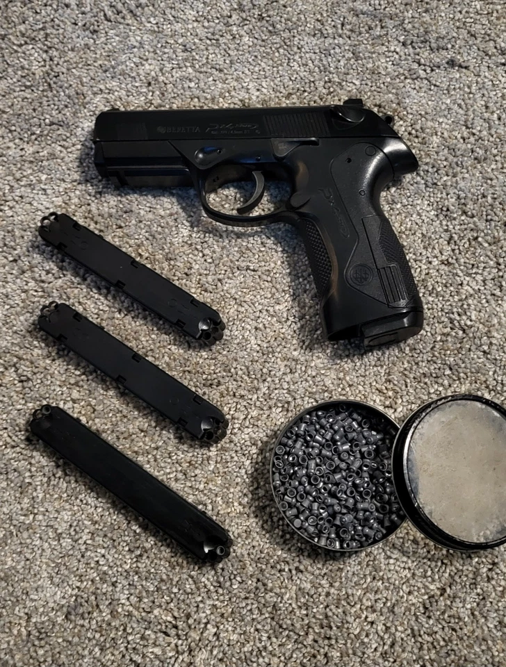 Pistola de aire comprimido Beretta PX4 Storm BB/.177 Foto 1 de 1