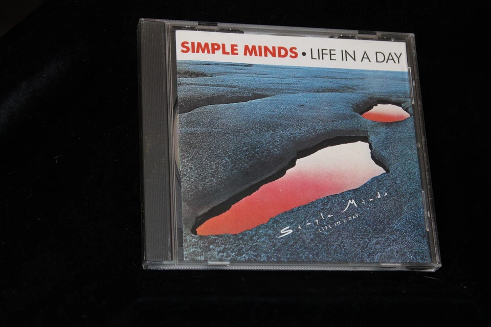 Simple Minds Life in a Day cd - Image 1 of 1