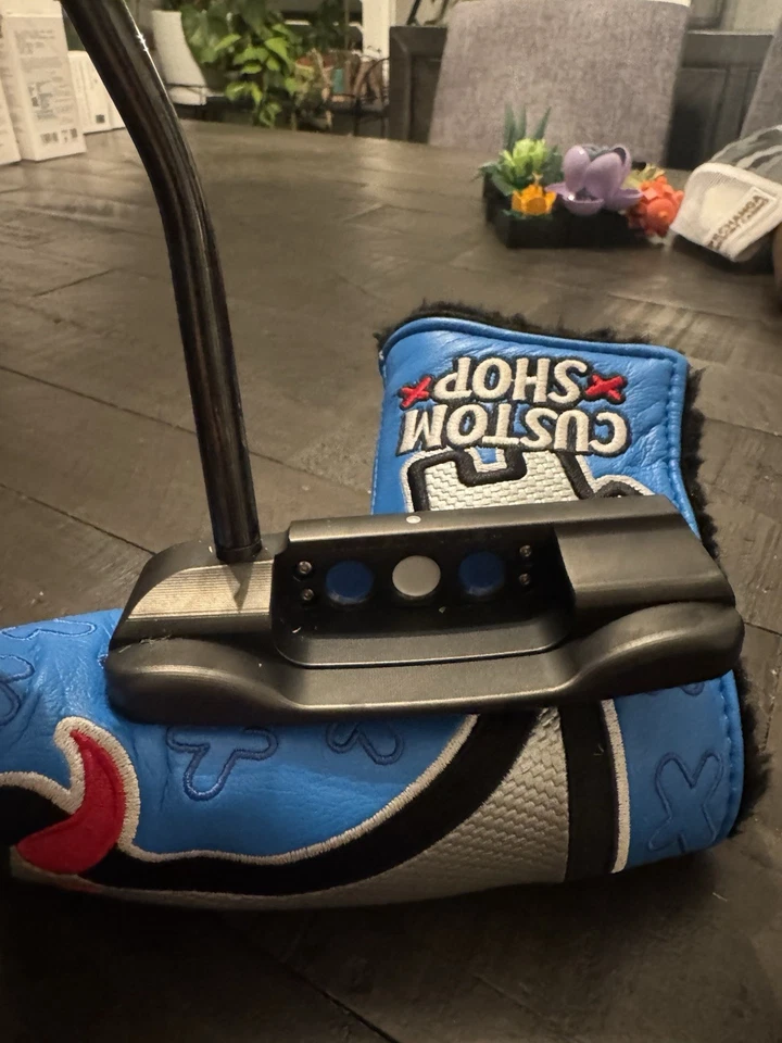 Scotty Cameron Laguna Putter Gallery Limited Edition 35" - Image 1 of 4