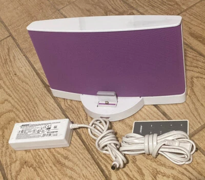 Bose SoundDock Serie III con Conector Lightning - Edición Limitada (Púrpura) Foto 1 de 4