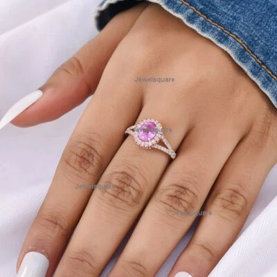 Anillo de oro amarillo de 14 k contorno y zafiro rosa real corte ovalado de diamantes naturales  Foto 1 de 4