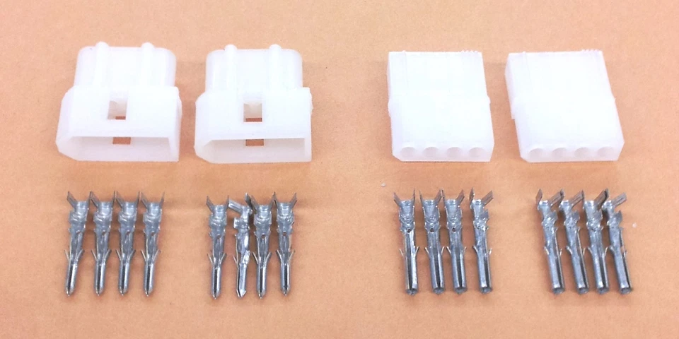 2 Pairs of 4 Circuit Molex 0.062" Male and Female Connectors with Pins - Image 1 of 1