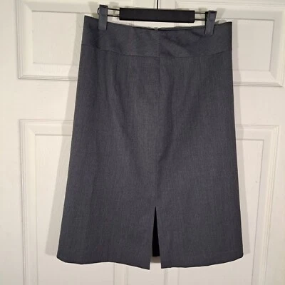 Banana Republic Wool Blend Skirt Size 4 Gray Stretch Zip Closure Lined 98% Wool - Image 1 of 4