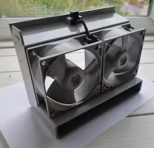 Apple Mac G5 Front Fan Assembly - Picture 1 of 2
