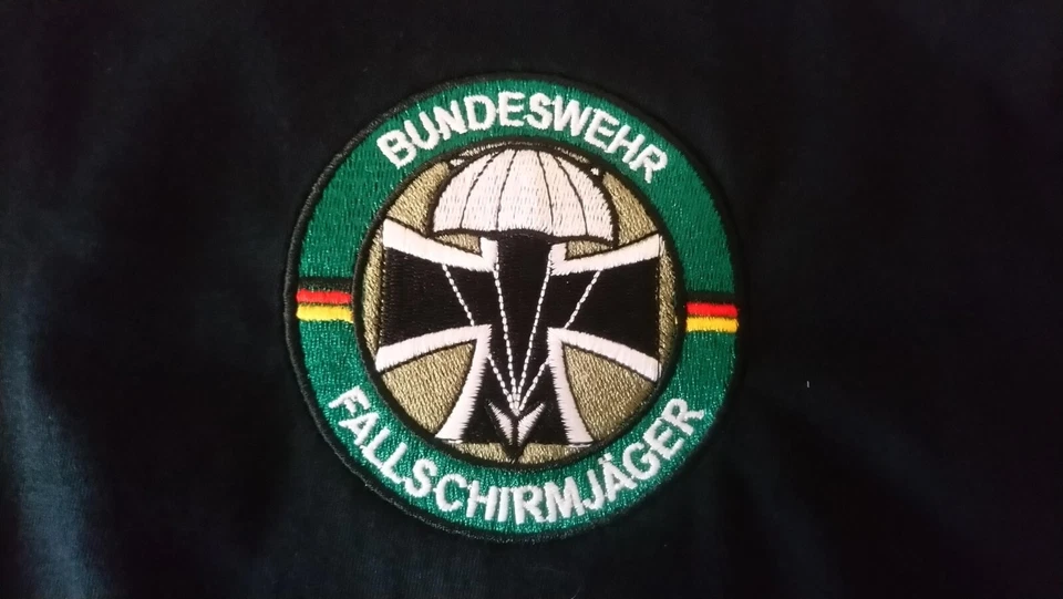 EJÉRCITO ALEMÁN AEROTRANSPORTADO EJÉRCITO ALEMÁN EJÉRCITO ALEMÁN PARACAIDISTA PARACAIDISTA SUDADERA CON CAPUCHA Foto 1 de 1