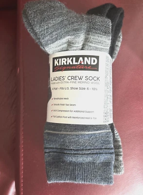 ¡Nuevos 4 pares! Calcetines para mujer Kirkland Signature extrafinos mezcla de lana merino Foto 1 de 2