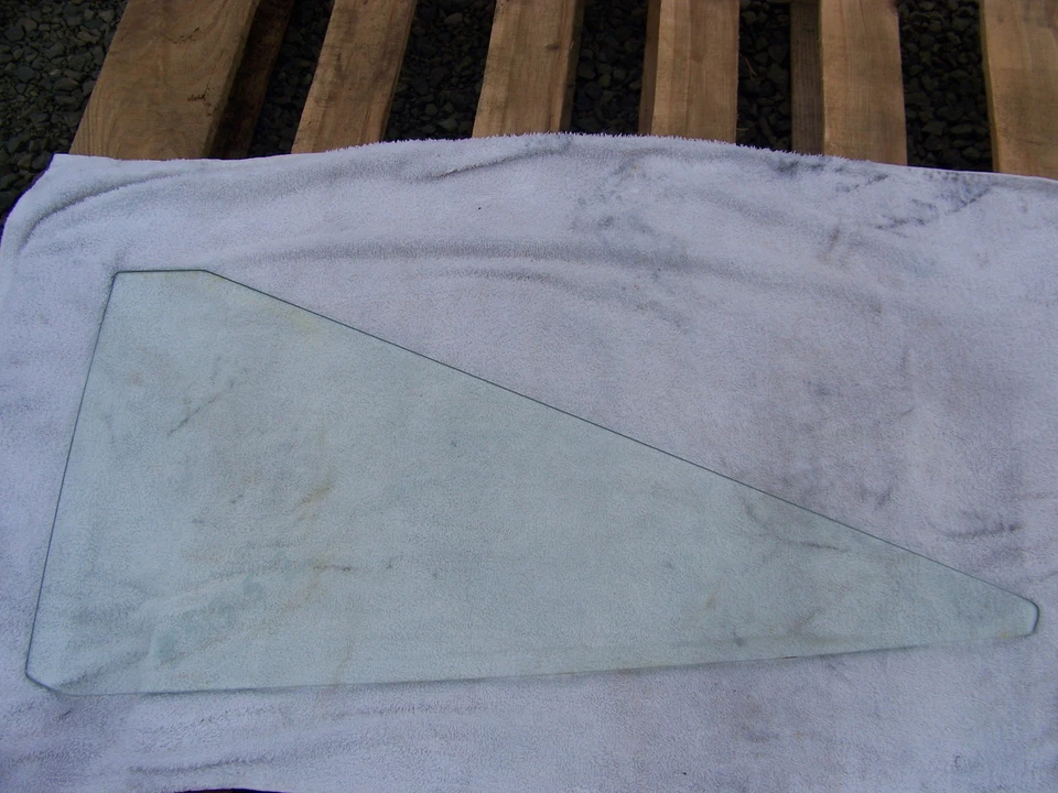 1966 67 PLYMOUTH B BODY DRIVER SIDE QUARTER GLASS BELVEDERE SATELLITE GTX - Image 1 of 2