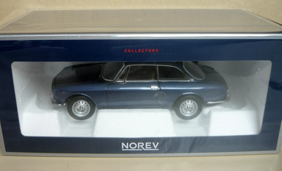 NOREV 1/18:  Alfa Romeo 2000 GTV (1973) blaumetallic, Metallmodell in OVP - TOP! - Bild 1 von 4