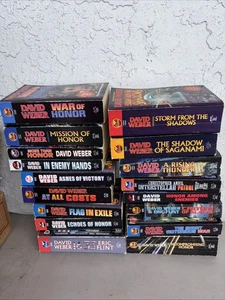 David Weber 17 pb Book Lot Sci-Fi Military Action Adventure lot #1 - Bild 1 von 5