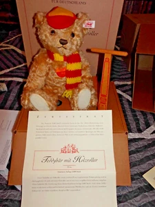 STEIFF EXCLUSIVE ETD FOR GERMANY GOLDEN BEAR ON SCOOTER WITH HAT/SCARF - Picture 1 of 6