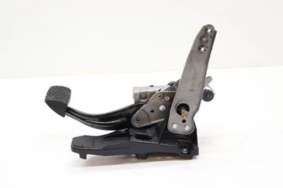 Pedal de freno Jeep Grand Cherokee $2015 Foto 1 de 4