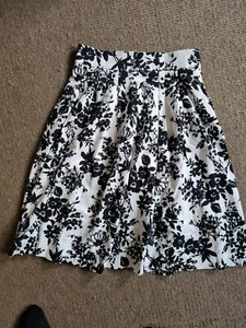 midi Summer skirt Size 8(36)New One. - Picture 1 of 4