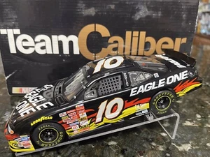 2001 Johnny Benson Eagle One 1/24 Team Caliber Owners Bank 113 Of 504 Made - Picture 1 of 7