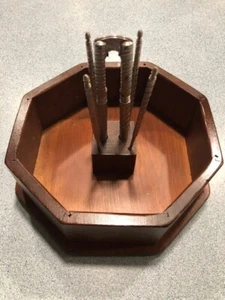 Vintage Octagon Wooden Nut Bowl with 5-piece Nutcracker Set Excellent Condition - Picture 1 of 6