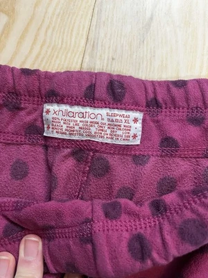 Флисовые розовые пижамные брюки Xhileration в горошек - Изображение 1 из 4