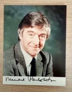 Michael Parkinson - Chat Show Host Hand Signed 5"X4" Photo AFTAL COA - Picture 1 of 1