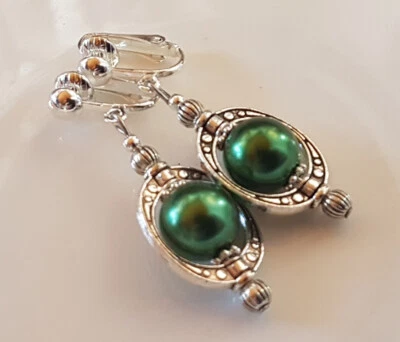 OHRCLIPS  CLIPS VERSILBERT GRÜNE PERLEN - Bild 1 von 2