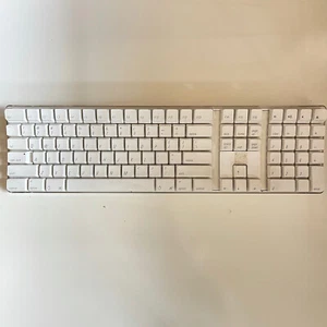Apple Wireless Keyboard A1016 M9270LL/A Bluetooth TESTED Works - Picture 1 of 7