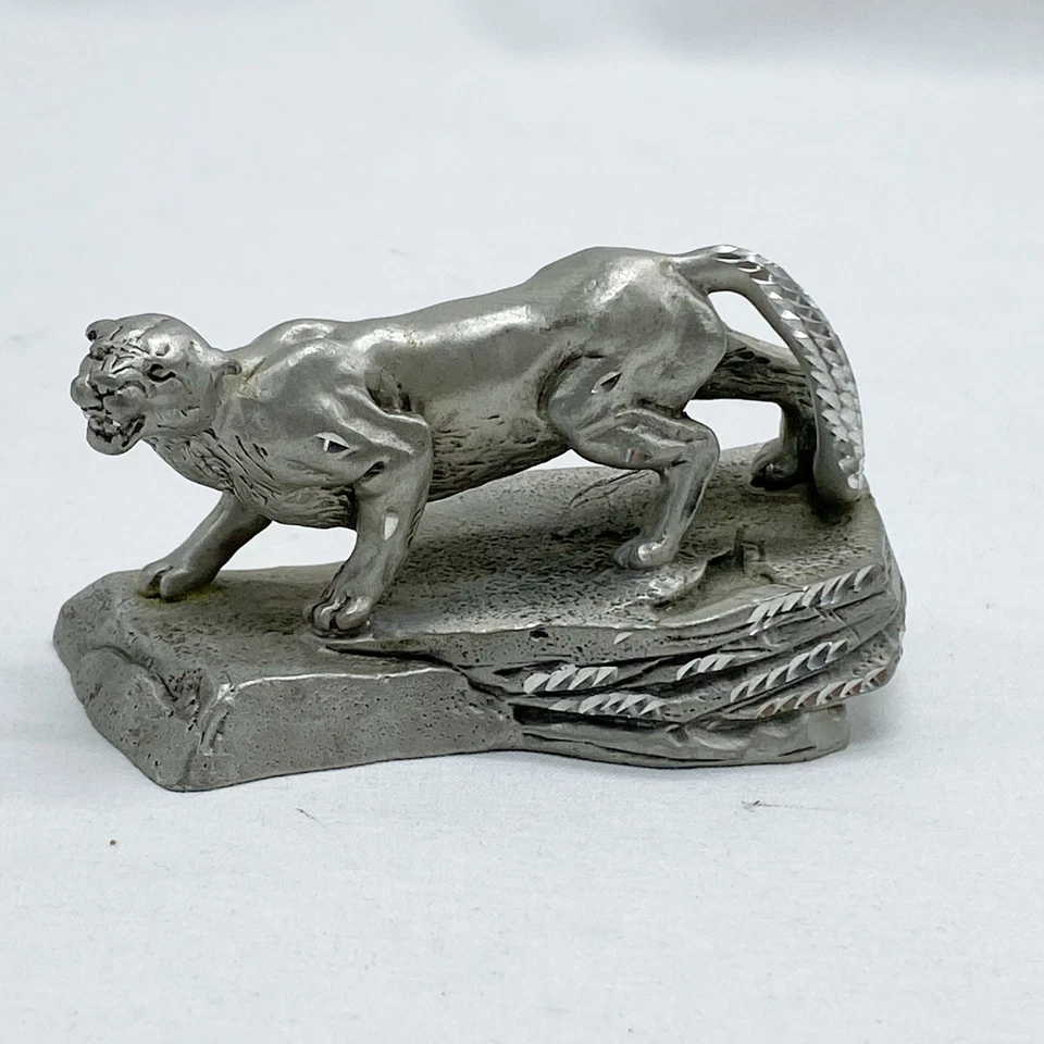 Figura PC Sedlow Mountain Lion Cat Vintage 1991 Masterworks Pewter Cougar 3" Foto 1 de 4