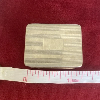 Caja de píldoras/baratijas con forma de libro Volupte de plata esterlina Foto 1 de 4