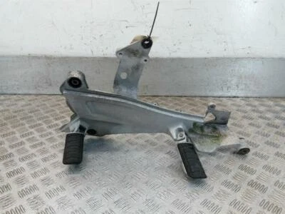 Honda ST 1100 (1995-2003) L/H Left Footrest Assembly - Изображение 1 из 4