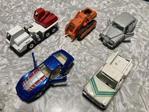 Lot of 5 Yatming Beater Cars - Corvette, Rolls Royce Etc. Vintage - Hong Kong - Picture 1 of 3
