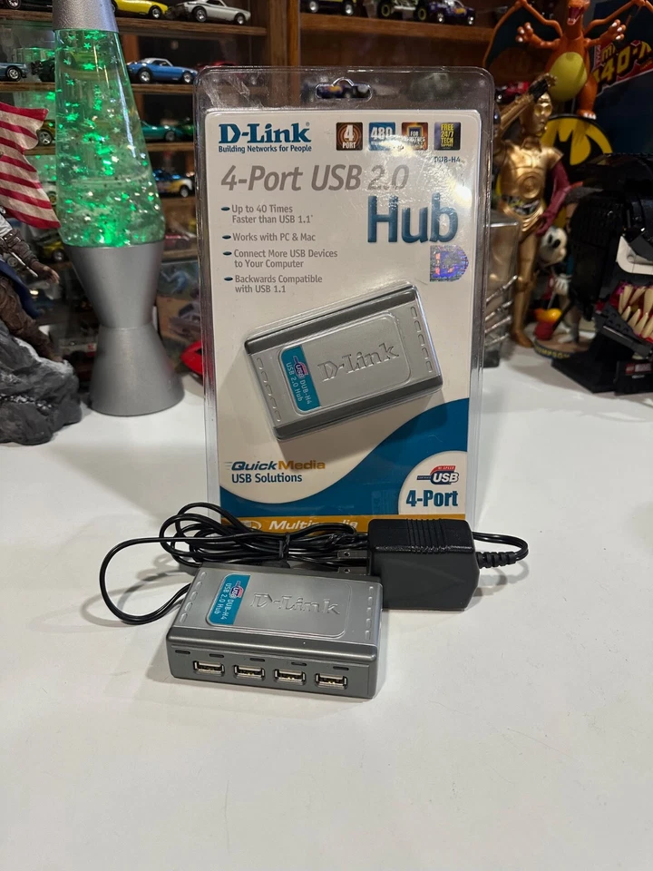 2 -D-Link 4 Port USB 2.0 Hub Fast Charge external Hub DUB-H4 1 New Sealed 1 Used - Image 1 of 4