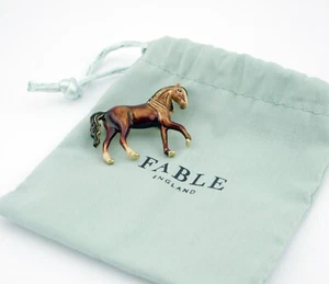 Hermoso broche de caballo esmaltado Fable England - Imagen 1 de 2