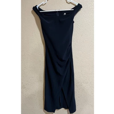 Vestido Vaina Bec & Bridge Azul Medianoche Te Amo Fuera del Hombro Foto 1 de 4