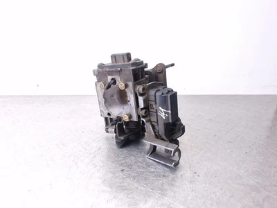 Volkswagen Golf III 1993 Petrol throttle valve 030133023F LIU23441 - Image 1 of 3