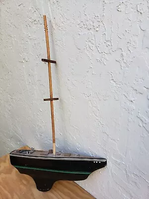 Old Deep Keel Yacht Wood Sailboat Model, America's Cup, J-boat, ship - Image 1 of 4