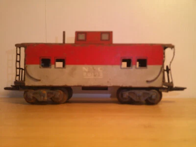 VINTAGE MARX 6" LONG #20102 027 NYC CABOOSE RED + GRAY WITH 4 AXLES PLASTIC COUP - Image 1 of 4
