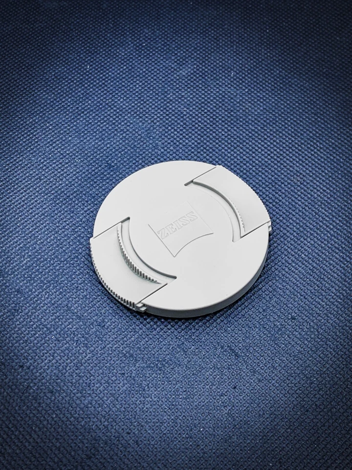 Super Rare Zeiss 67mm 67 lens cap 890572 White Makro-Planar T* 50mm f/2 & 100mm  - Image 1 of 4