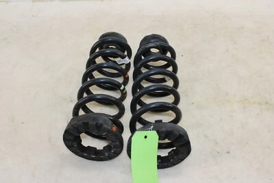 Juego de muelles helicoidales traseros Jaguar XE 2017-2020 OEM JG82 Foto 1 de 4