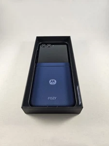 Motorola Moto RAZR 60 2025 256GB boost Mob - Pantone Gibilterra Mare (Blu) XT2553 - Foto 1 di 12