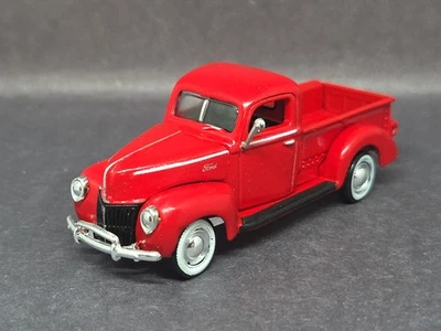 Camioneta Ford clásica 1940 '40 edición limitada vintage coleccionable roja WW Foto 1 de 4