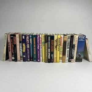 LOT OF 26 Vintage Science Fiction Sci-Fi Fantasy Hardcover Books BCE DECOR - Imagen 1 de 22